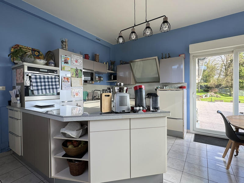 Propriété - 158 m² - 6 pièces