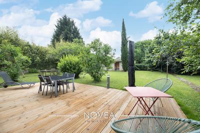 Maison - 198 m² - 6 pièces