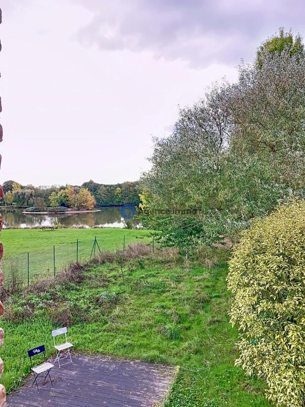 Maison - 232 m² - 8 pièces