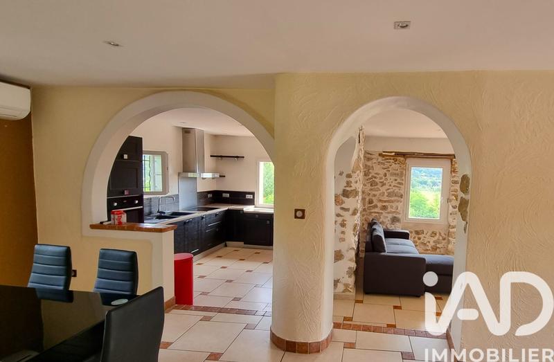 Appartement - 93 m² - 4 pièces