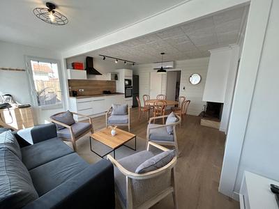 Maison - 80 m² - 5 pièces