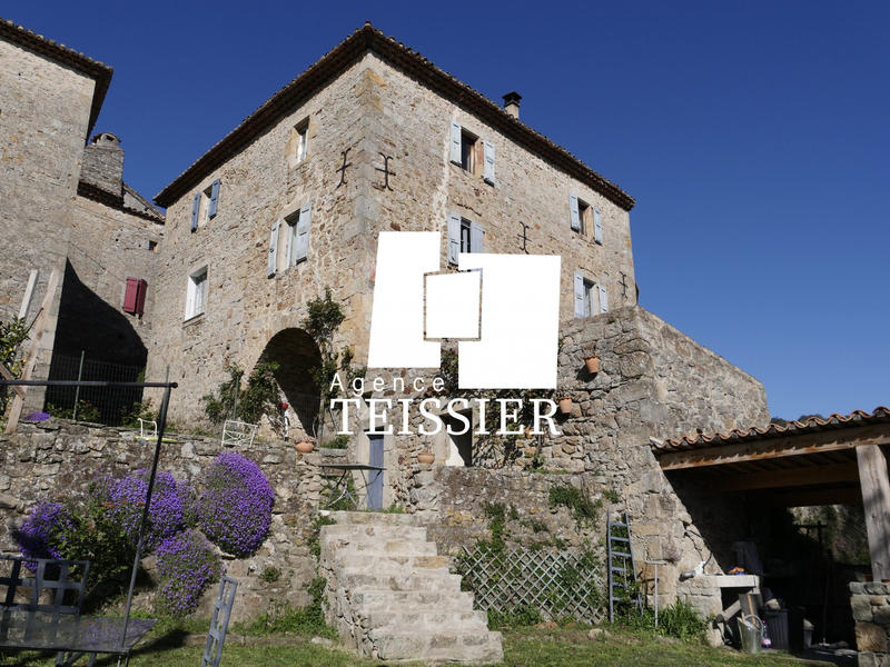 Mas - 130 m² - 6 pièces