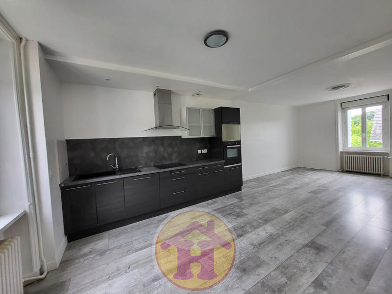 Maison - 211 m² - 10 pièces