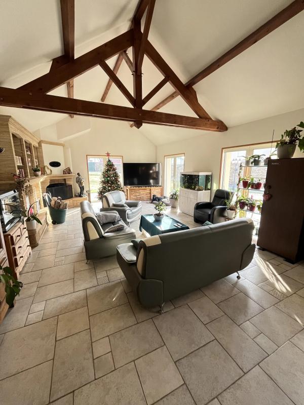 Maison - 200 m² - 8 pièces