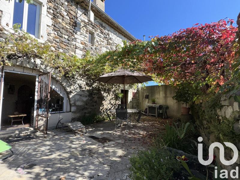 Maison - 190 m² - 15 pièces