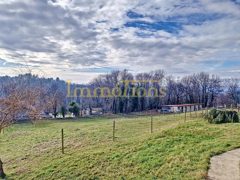 Maison - 250 m² - 11 pièces