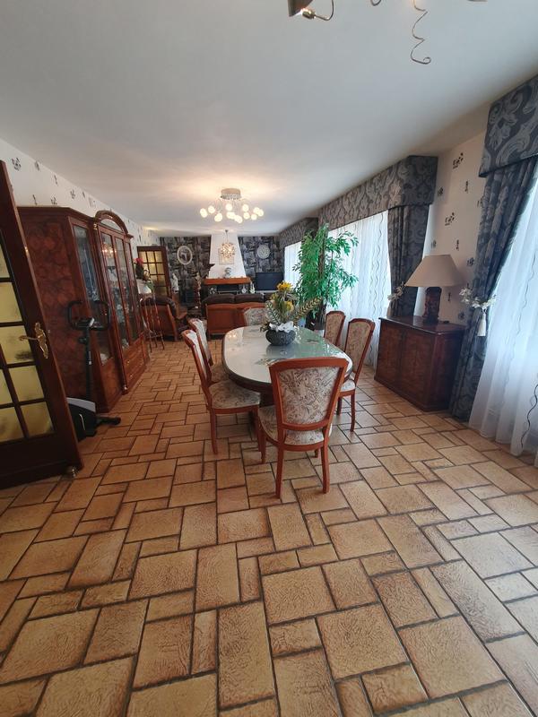 Maison - 141 m² - 6 pièces