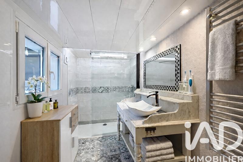 Maison - 122 m² - 5 pièces