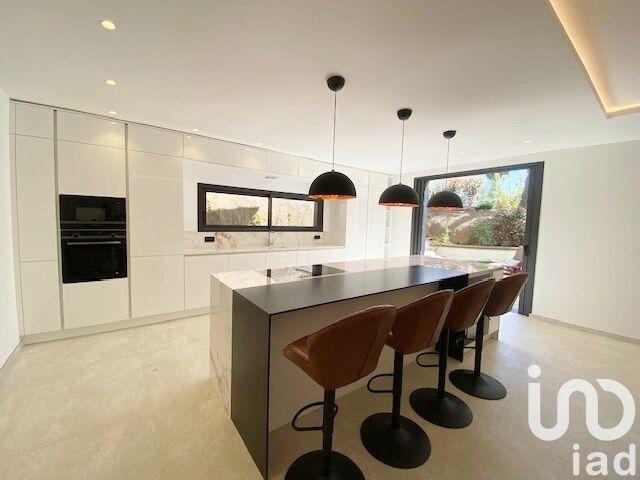 Maison de maîtres - 219 m² - 6 pièces