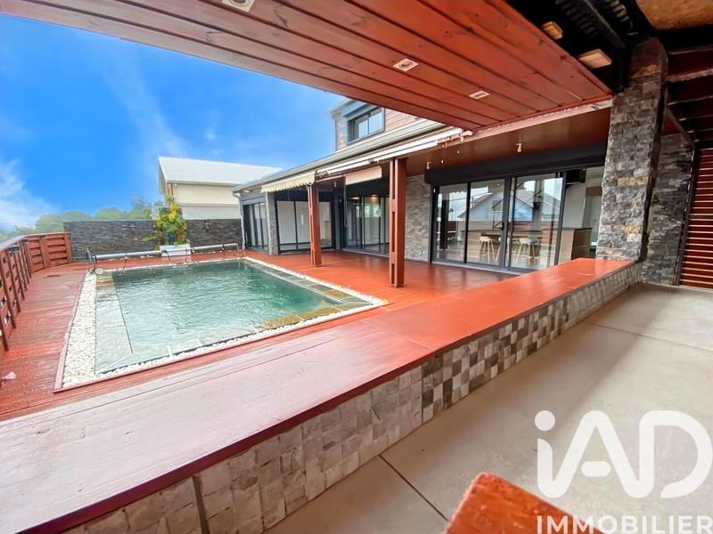 Maison - 170 m² - 7 pièces