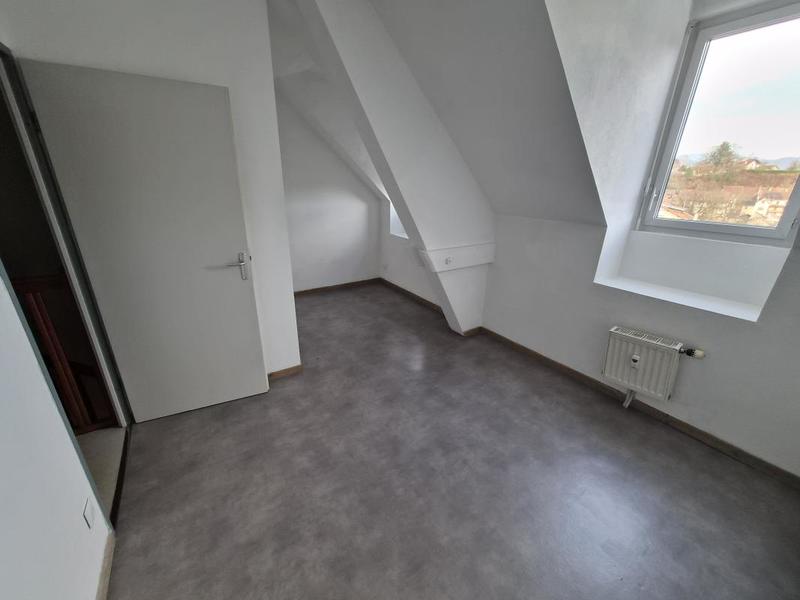 Appartement - 105 m² - 5 pièces