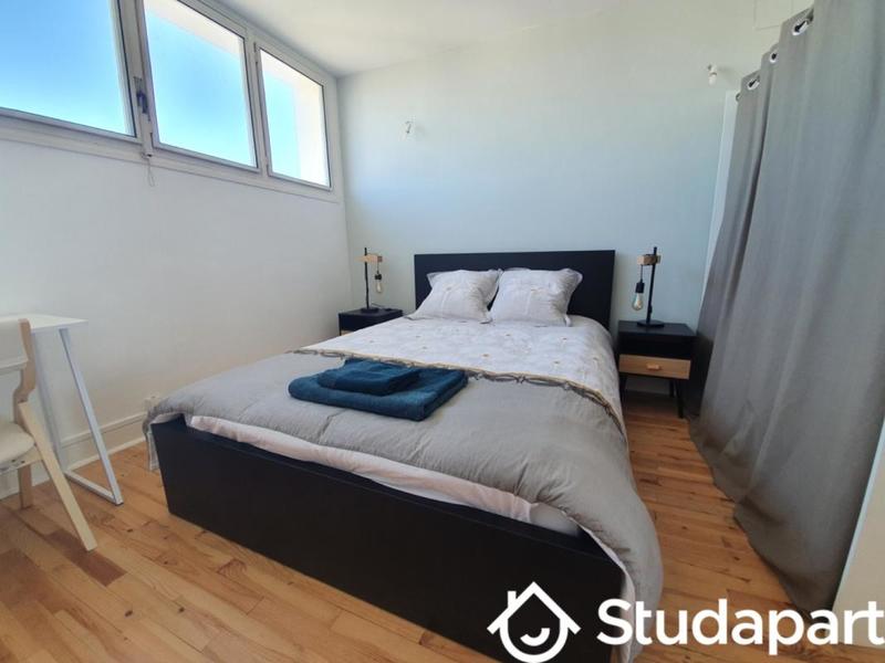 Chambre - 15 m² - 1 pièce