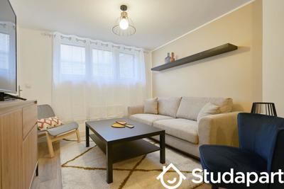 Chambre - 12 m² - 1 pièce