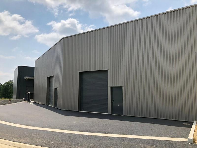 Local d'activité / Entrepôt - 1 286 m²