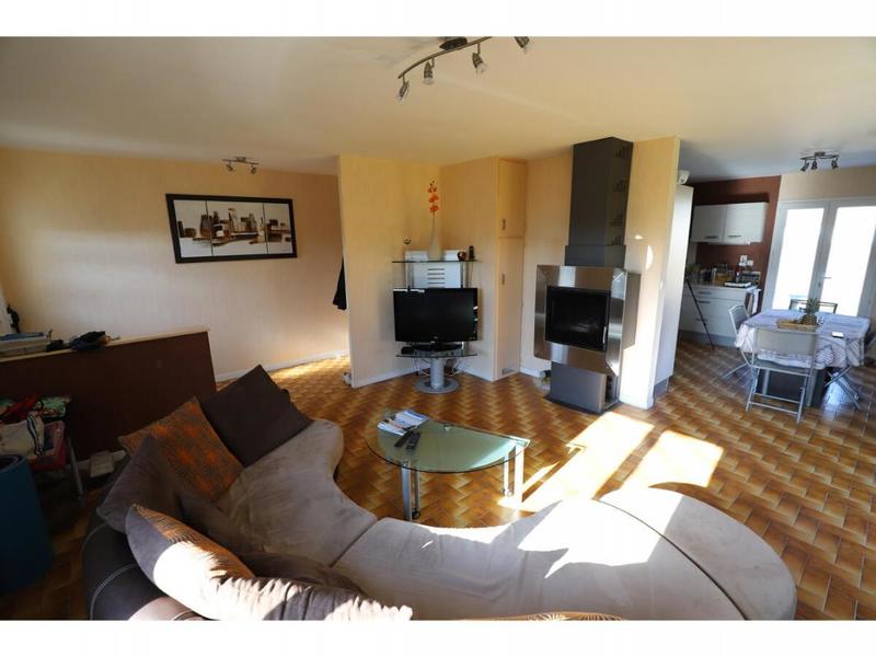 Maison - 104 m² - 5 pièces