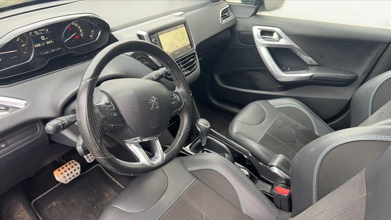 Peugeot 2008 1.2 PureTech 110 Eat6 Crossway - 5 places Automatique