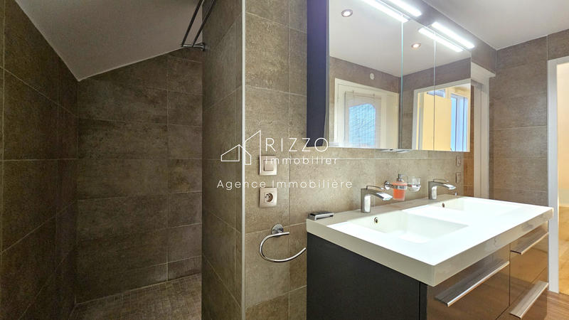 Appartement - 131 m² - 5 pièces