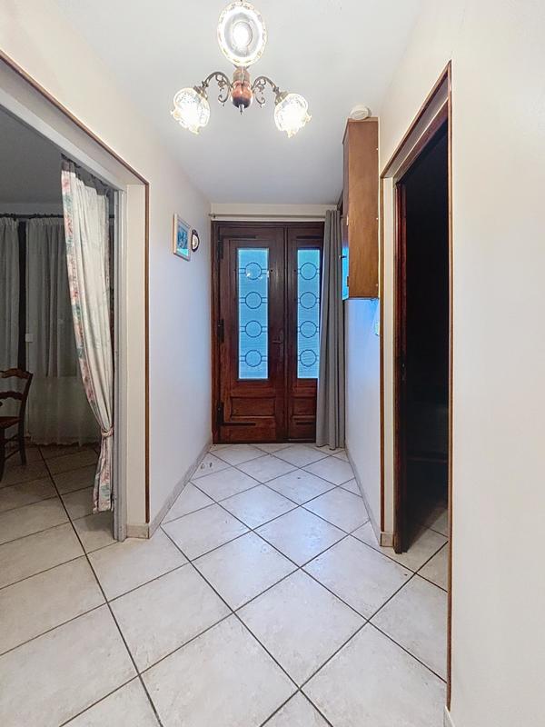 Maison - 137 m² - 6 pièces