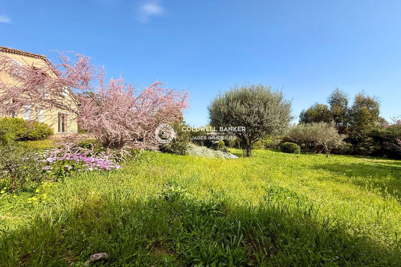 Villa - 470 m² - 7 pièces