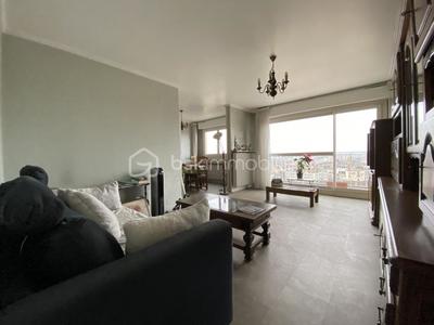 Appartement - 76 m² - 4 pièces