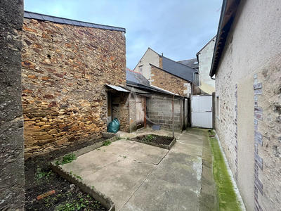 Maison de ville - 92 m² - 4 pièces