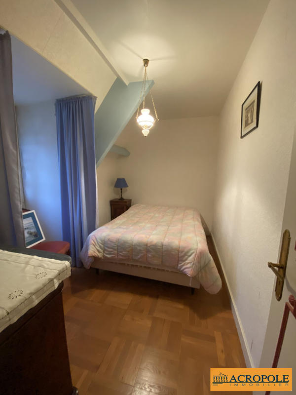 Maison - 161 m² - 7 pièces