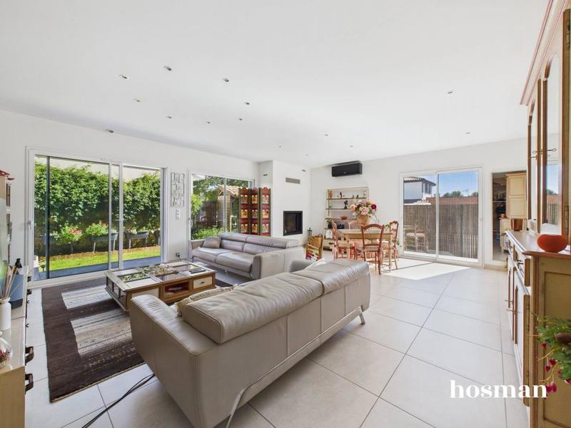 Maison - 167 m² - 5 pièces