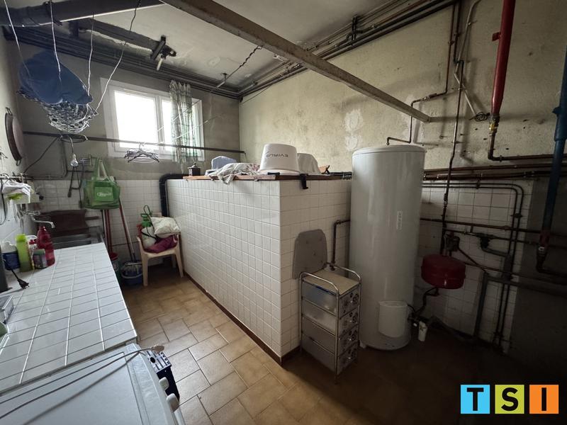 Maison - 217 m² - 7 pièces