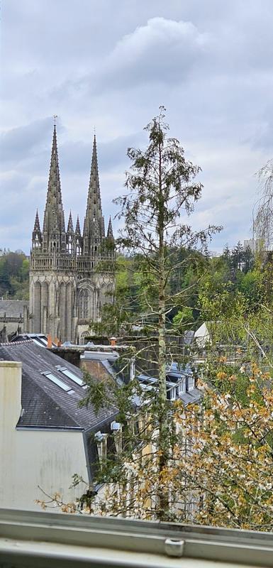 Maison - 203 m² - 9 pièces