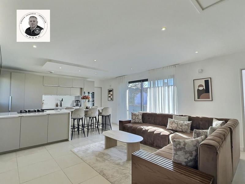 Maison - 85 m² - 4 pièces