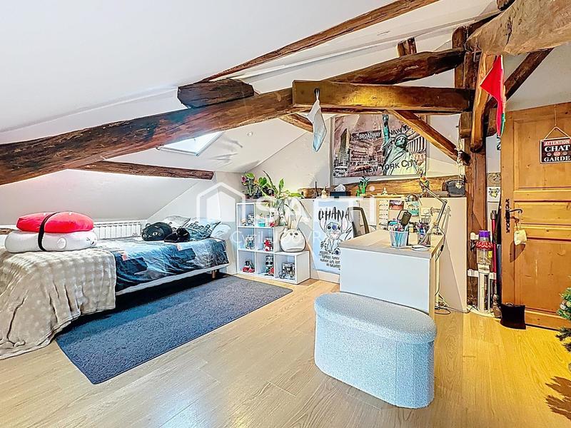 Maison - 140 m² - 5 pièces