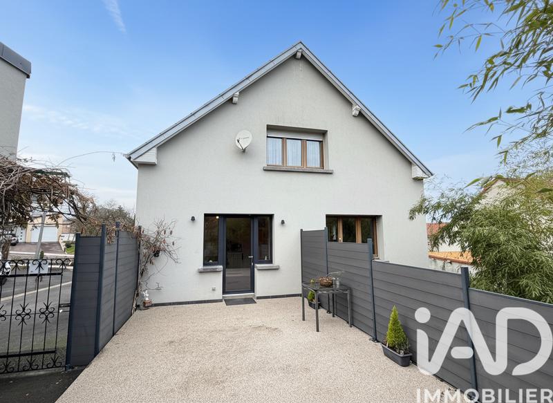 Maison - 108 m² - 5 pièces