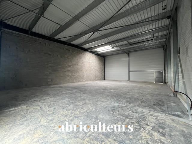 Local commercial - 210 m²
