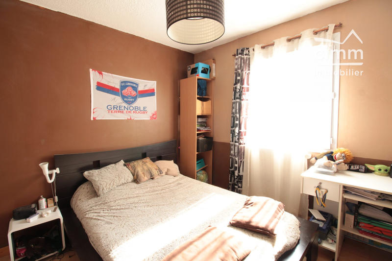 Villa - 100 m² - 5 pièces