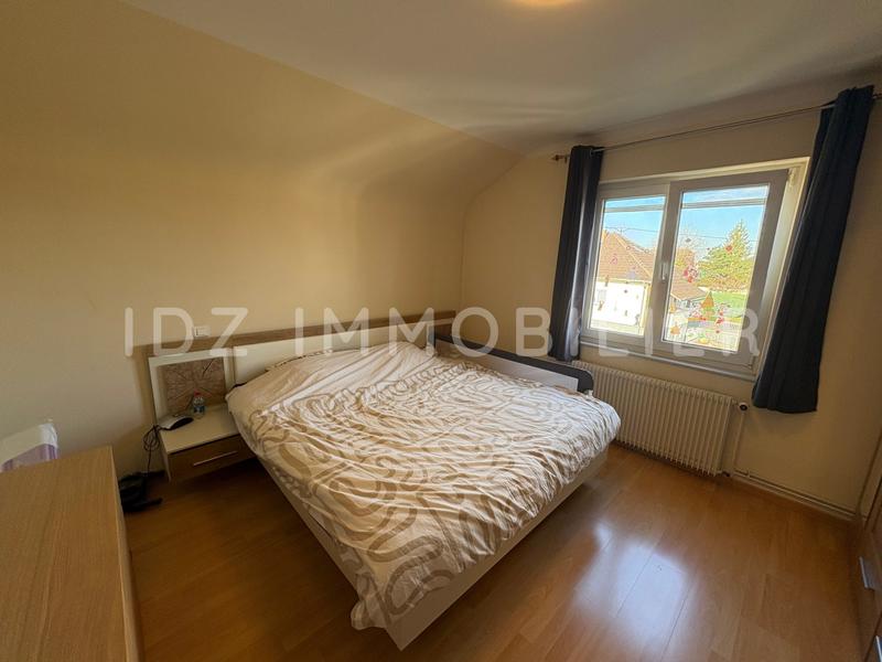 Maison - 95 m² - 5 pièces