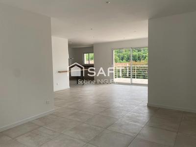 Maison - 114 m² - 5 pièces