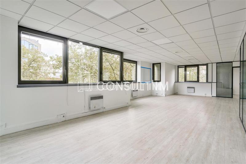 Bureau - 299 m²
