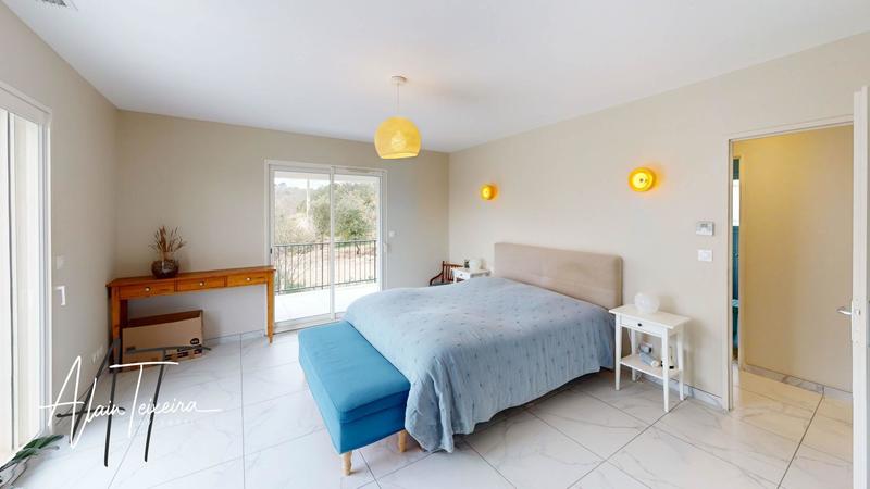 Maison - 143 m² - 5 pièces