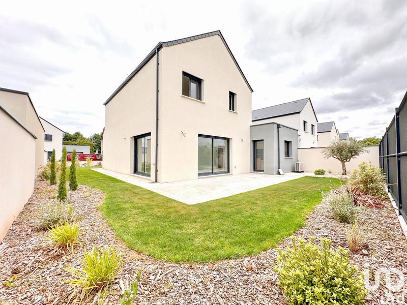 Maison - 140 m² - 5 pièces