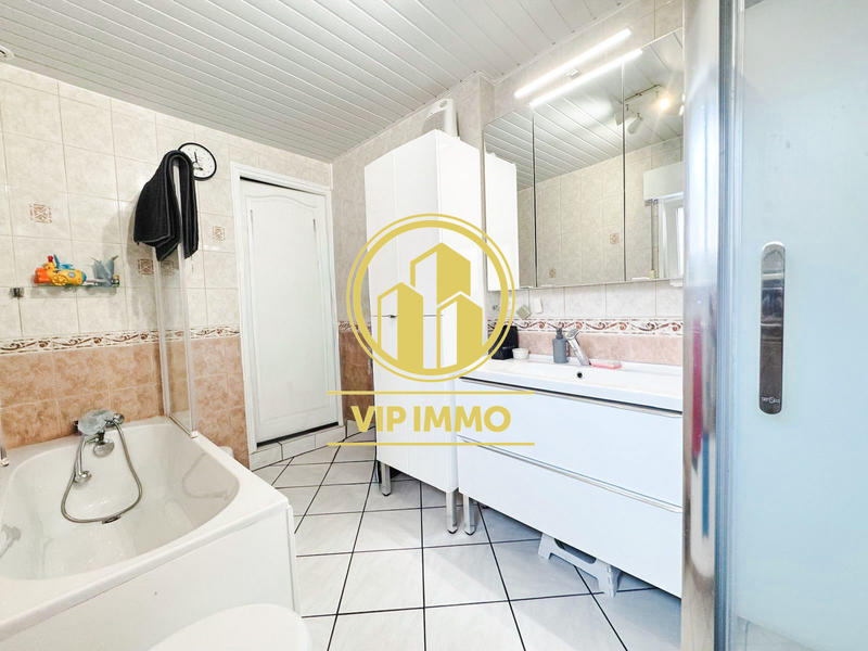 Maison - 131 m² - 7 pièces