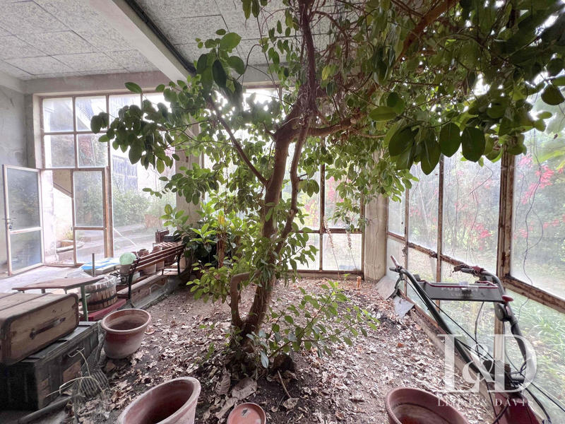 Maison - 390 m² - 10 pièces