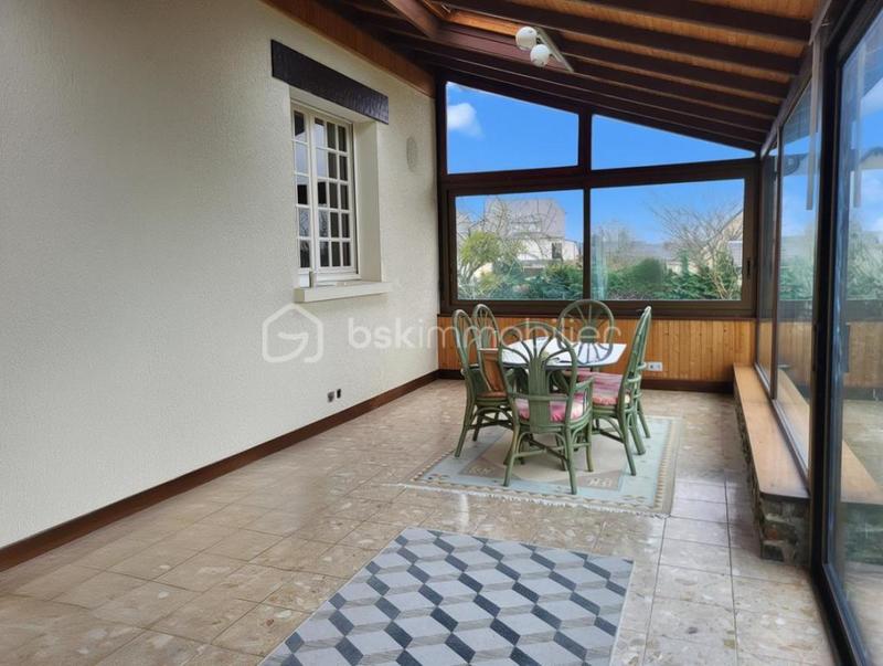 Maison - 200 m² - 9 pièces