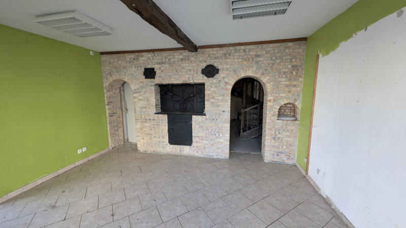 Maison - 280 m² - 6 pièces