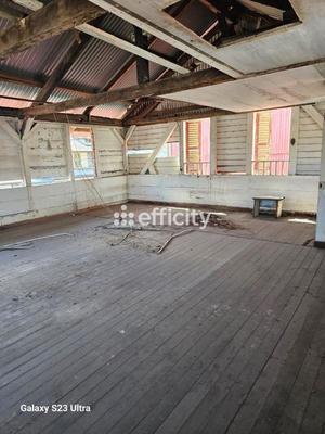 Immeuble - 284 m² - 10 pièces