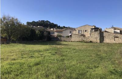 Terrain constructible - 741 m²