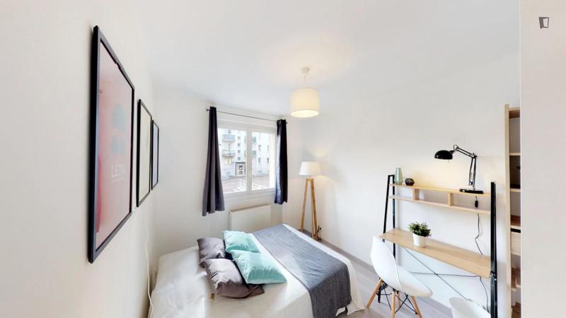 Chambre - 10 m² - 5 pièces