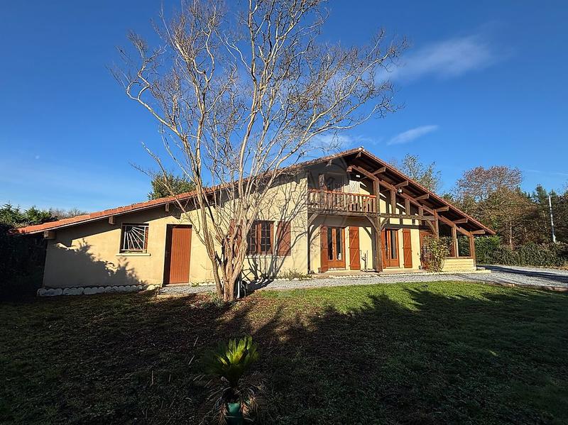 Maison - 151 m² - 7 pièces