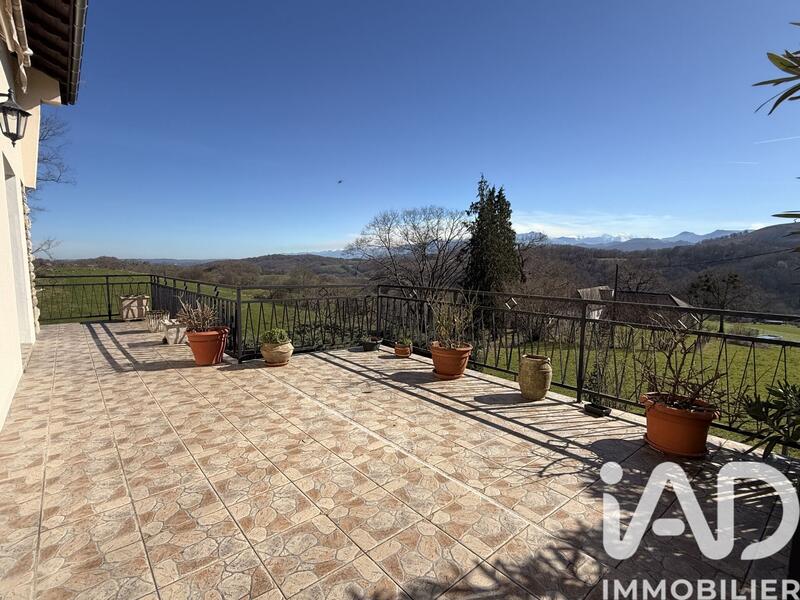 Maison - 146 m² - 5 pièces