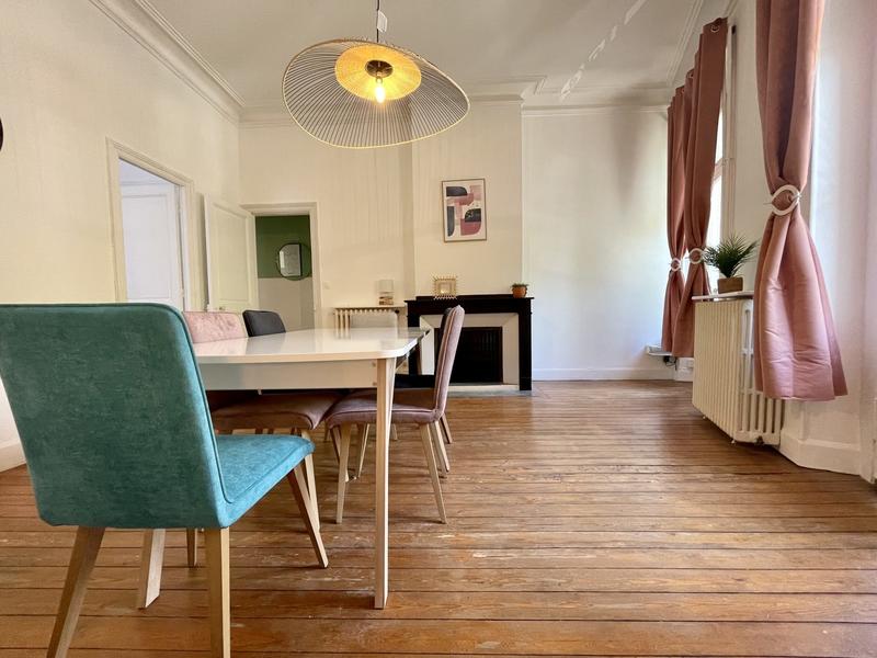 Appartement - 100 m² - 4 pièces