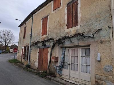 Maison de village - 420 m² - 11 pièces